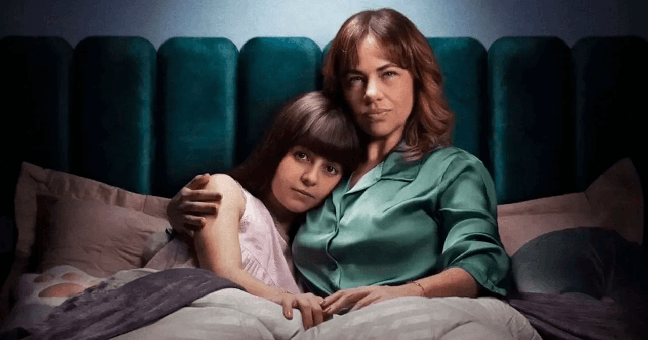 Klara Castanho como Rosa