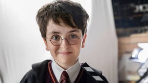 Ator dos filmes de ‘Harry Potter’ vai reprisar papel na série da HBO Max